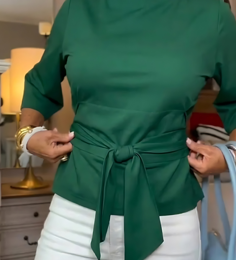 Daria – Elegantný top s mašľou v páse