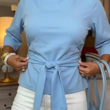 Daria – Elegantný top s mašľou v páse