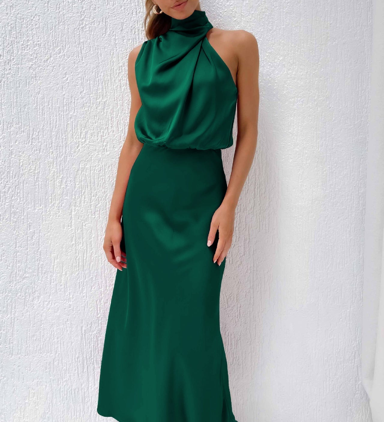Emanuela – Dlhá Elegantná Šaty s Klasickým Strihom