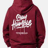 Mikina s kapucňou vo voľnom strihu s potlačou „Stay Humble“